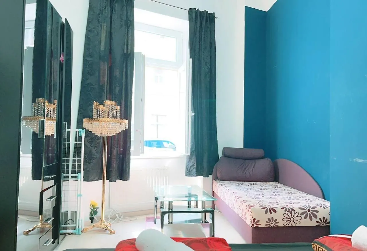 Apartamento H Comfort Studio 3P Km Viena