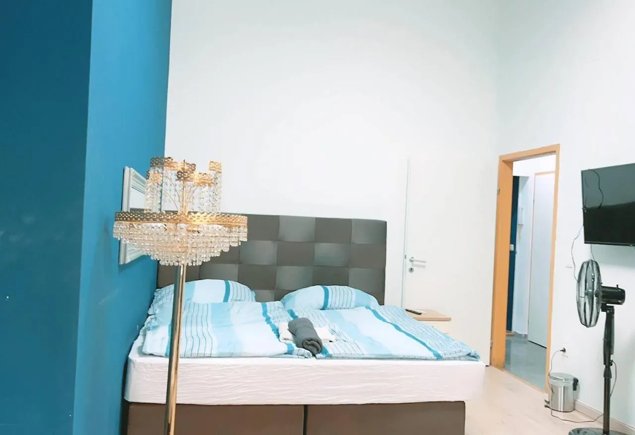 H Comfort Studio 3P Km Vídeň 0*,  Rakousko
